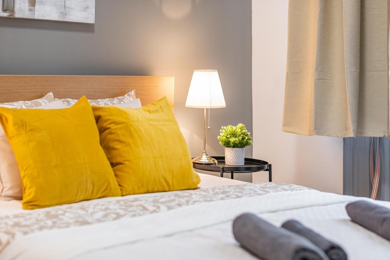 Deluxe Kazincy Apartment In The Heart Of Budapest Esterno foto