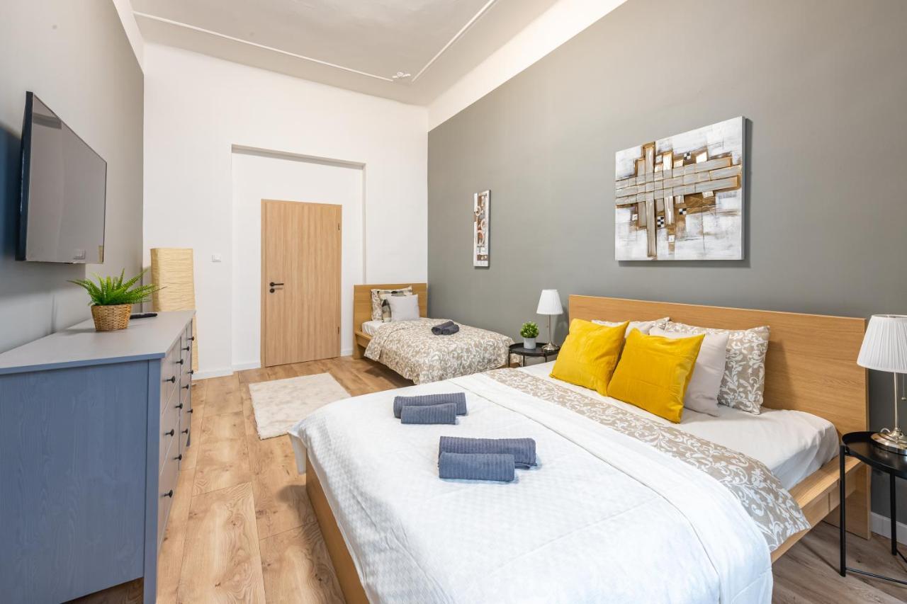Deluxe Kazincy Apartment In The Heart Of Budapest Esterno foto
