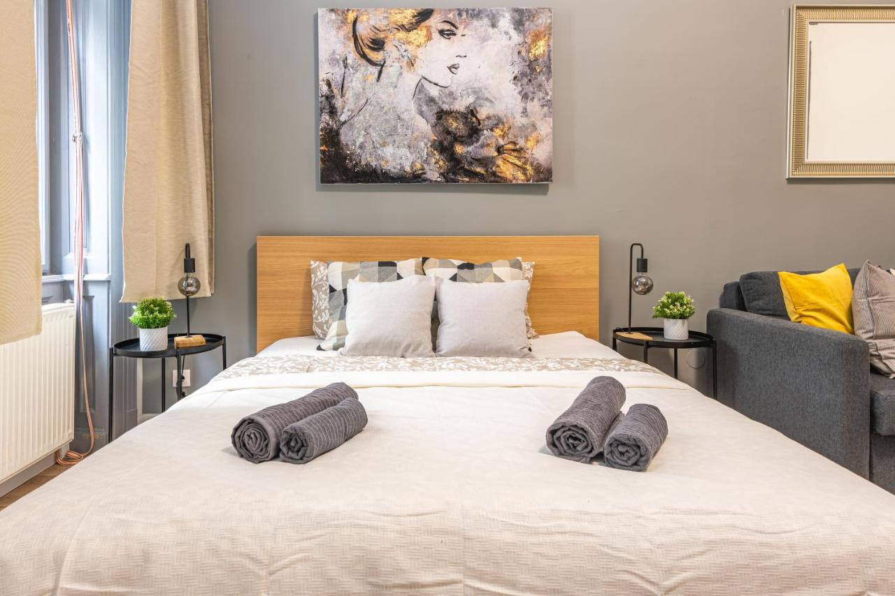 Deluxe Kazincy Apartment In The Heart Of Budapest Esterno foto